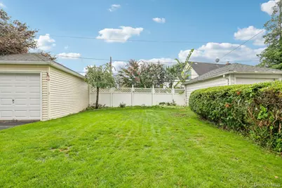 32 Cambridge Avenue, Garden City, NY 11530 - Photo 26