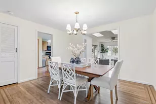 32 Cambridge Ave, Garden City, NY 11530 - Photo 8