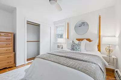 32 Cambridge Avenue, Garden City, NY 11530 - Photo 16