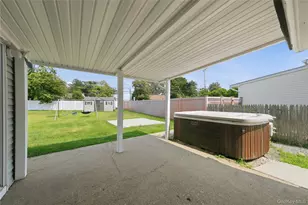 63 Blacksmith Rd, Levittown, NY 11756 - Photo 24