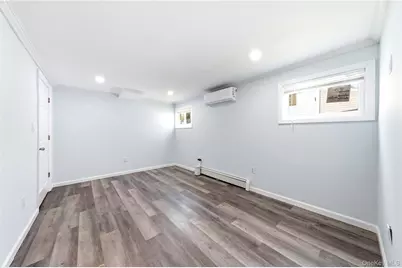 63 Blacksmith Rd, Levittown, NY 11756 - Photo 14