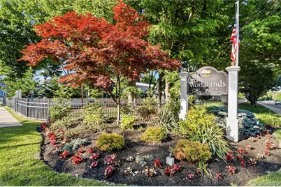86 Cardinal Lane #2B, Islip, NY 11751 - Photo 1