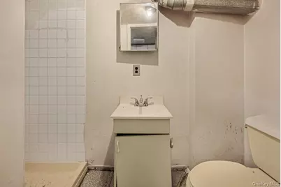 9344 Vanderveer Street, Queens Village, NY 11428 - Photo 16