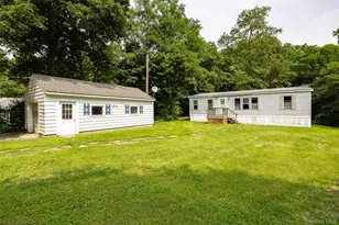532 River Rd, Rhinebeck, NY 12572 - Photo 2