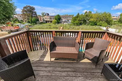 3290 Parkway Drive, Baldwin, NY 11510 - Photo 14