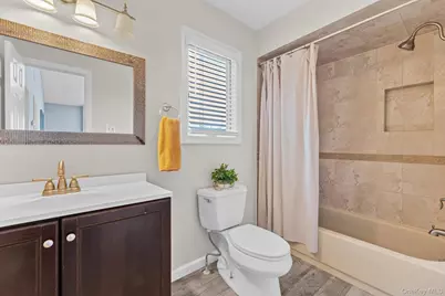 3290 Parkway Drive, Baldwin, NY 11510 - Photo 20