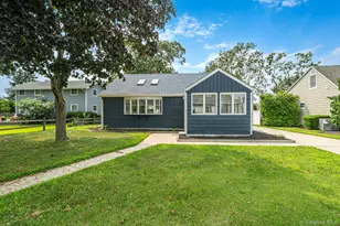7 Oak Dr, Jamesport, NY 11947 - Photo 2