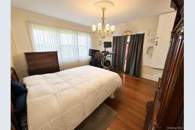255 Beach 122nd Street, Rockaway Park, NY 11694 - Photo 4