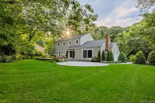 18 Robert Townsend Dr, Setauket, NY 11733 - Photo 2