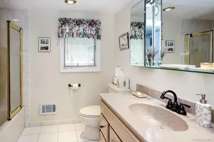 40 Plymouth Dr S, Glen Head, NY 11545 - Photo 30