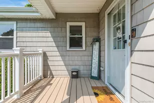 360 Bayport Ave, Bayport, NY 11705 - Photo 4