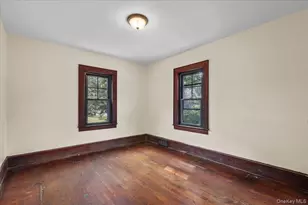 37 Yates Ave, Poughkeepsie, NY 12601 - Photo 10