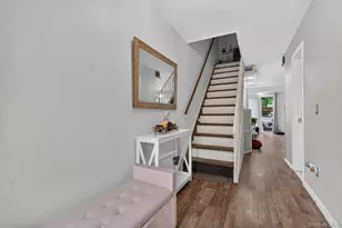 50 Hampton Ct, Middletown, NY 10941 - Photo 2
