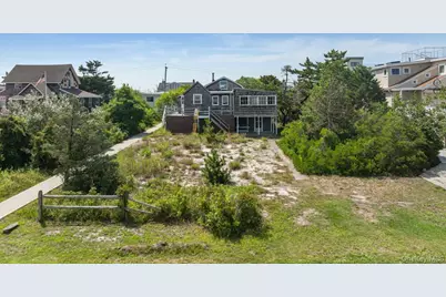 25 Ocean Walk, Babylon, NY 11702 - Photo 2