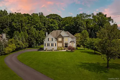 15 W Barrett Hill Road, Hopewell Junction, NY 12533 - Photo 2