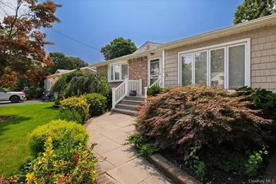 180 Boston Avenue, Massapequa, NY 11758 - Photo 2