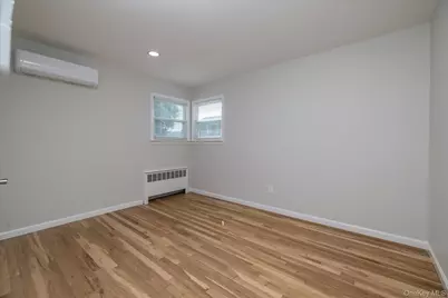 180 Boston Avenue, Massapequa, NY 11758 - Photo 8