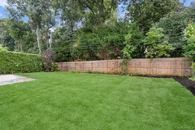93 Morton Boulevard, Plainview, NY 11803 - Photo 40