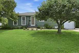 244 Neptune Ave, West Babylon, NY 11704 - Photo 2