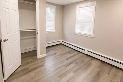4 Brown Street, West Babylon, NY 11704 - Photo 6
