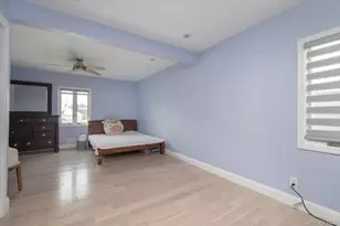 944 Cathedral Ave, Franklin Square, NY 11010 - Photo 12