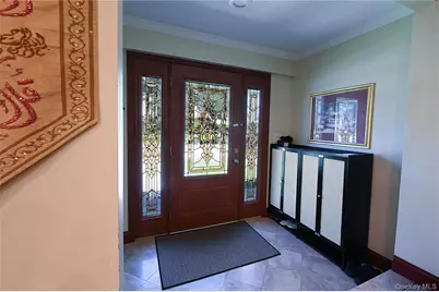 1 Douglas Drive, East Meadow, NY 11554 - Photo 4