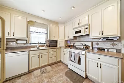 1377 C Street, Elmont, NY 11003 - Photo 10