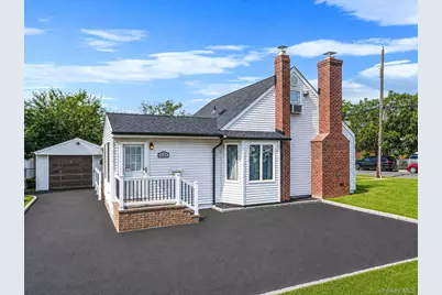 2384 Cambridge Street, East Meadow, NY 11554 - Photo 2