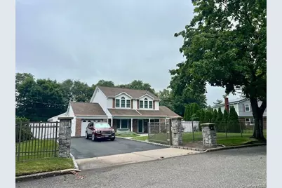 7 Cedar Avenue, Coram, NY 11727 - Photo 2