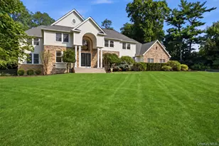 126 Old Field Rd, East Setauket, NY 11733 - Photo 2