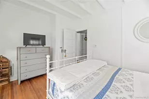 22 Crescent Ave, Seaview, NY 11770 - Photo 12