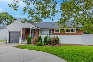 84 Rosedale Rd, Woodmere, NY 11581 - Photo 4