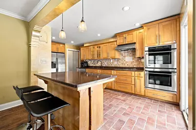 791 Cornwell Avenue, Malverne, NY 11565 - Photo 12