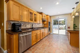 791 Cornwell Ave, Malverne, NY 11565 - Photo 14