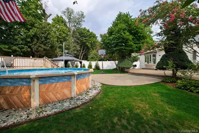 791 Cornwell Avenue, Malverne, NY 11565 - Photo 28