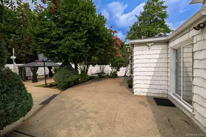 791 Cornwell Avenue, Malverne, NY 11565 - Photo 30