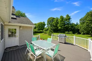 29 Niewood Dr, Ridge, NY 11961 - Photo 14