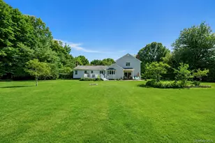 29 Niewood Dr, Ridge, NY 11961 - Photo 10