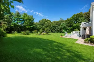 29 Niewood Dr, Ridge, NY 11961 - Photo 8