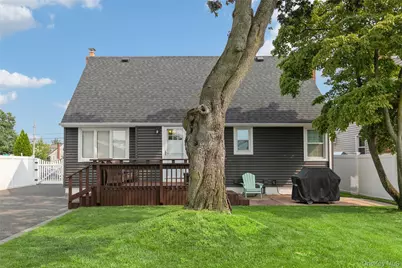 2606 7th Avenue, East Meadow, NY 11554 - Photo 34