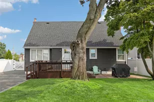 2606 7th Ave, East Meadow, NY 11554 - Photo 34