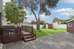 2606 7th Ave, East Meadow, NY 11554 - Photo 32