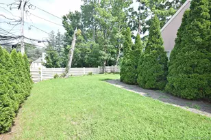 25 Old Mill Rd, Great Neck, NY 11023 - Photo 34