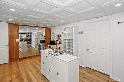 208 N Walnut Street, Massapequa, NY 11758 - Photo 20