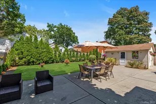 529 Grant Ave, West Hempstead, NY 11552 - Photo 16