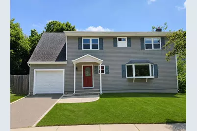 6 Chalden Court, Huntington Station, NY 11746 - Photo 1
