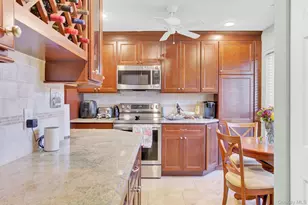 100 Baker Ct, Island Park, NY 11558 - Photo 6
