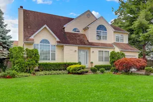 1453 7th St, West Babylon, NY 11704 - Photo 2