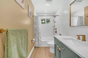 257 N Alleghany Ave, Lindenhurst, NY 11757 - Photo 16