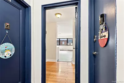 91 Tulip Avenue #AD2, Floral Park, NY 11001 - Photo 4